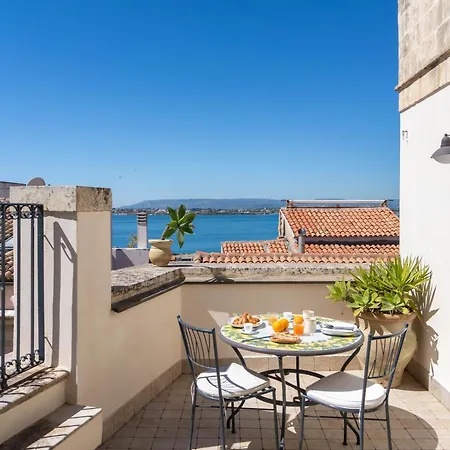 Sky Rooftop Ortigia *